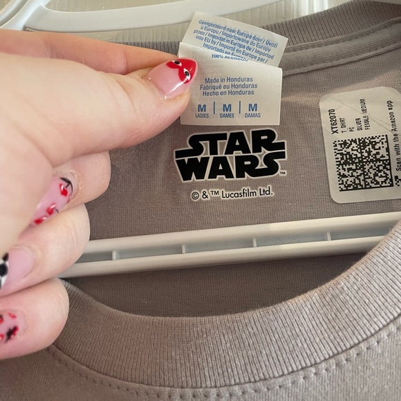 Mandalorian Disney tshirt - Picture 3 of 4